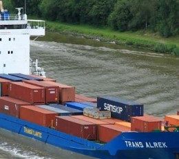 «УДП» оголосило тендер на перевезення баржею морських контейнерів до Румунії