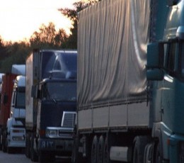 Рух вантажних транспортних засобів на КПП «Дорогуськ-Ягодин» повністю розблоковано