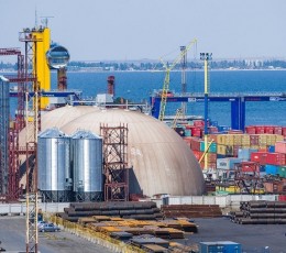 Грузооборот морских портов Украины за январь вырос почти на 50%