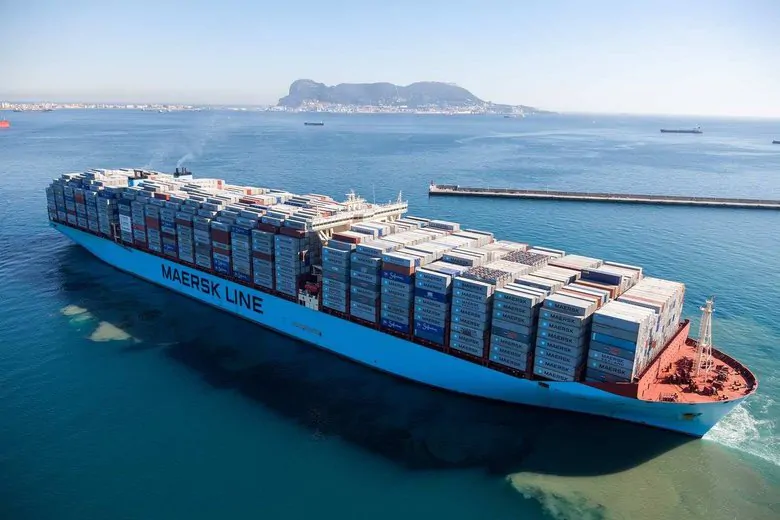 How does the war in the Middle East affect cargo delivery to Ukraine?